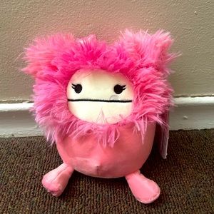Caparine Squishmallow Valentines 2023